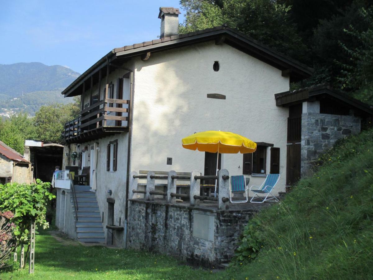 Casa Comelina Villa Camorino Esterno foto